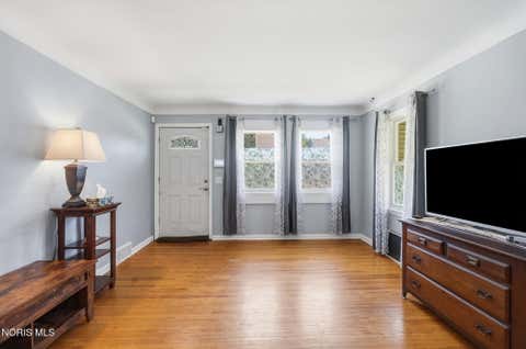 Tiny photo for 1934 Berdan Avenue, Toledo, OH 43613 (MLS # 10011655)