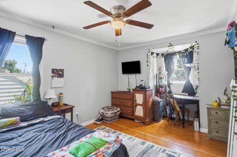 Tiny photo for 1934 Berdan Avenue, Toledo, OH 43613 (MLS # 10011655)