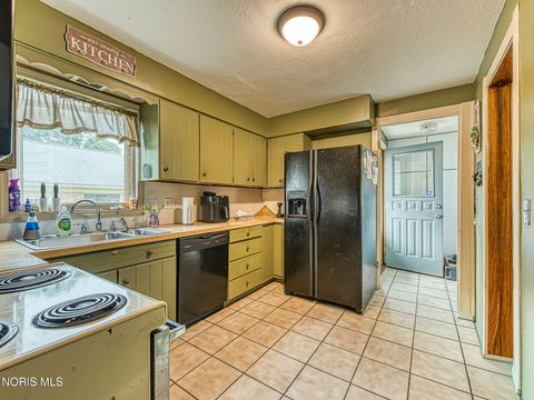 Tiny photo for 4316 Jackman Road, Toledo, OH 43612 (MLS # 10007881)