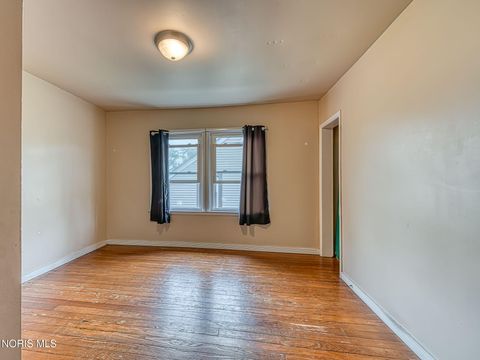 Tiny photo for 4316 Jackman Road, Toledo, OH 43612 (MLS # 10007881)