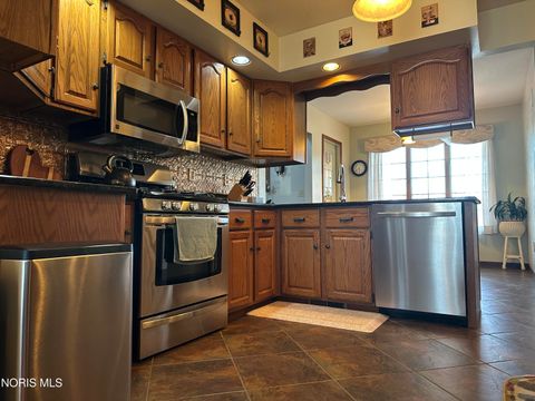 Tiny photo for 110 Shaffer Boulevard, Bryan, OH 43506 (MLS # 10005123)