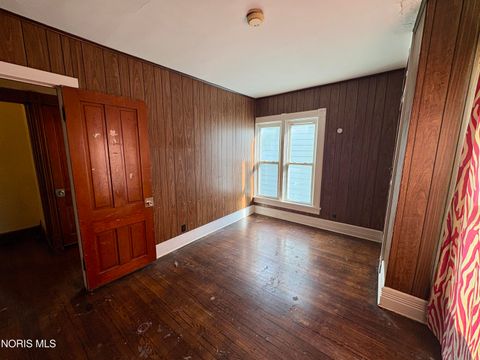 Tiny photo for 70 N Sandusky Street, Tiffin, OH 44883 (MLS # 10007643)