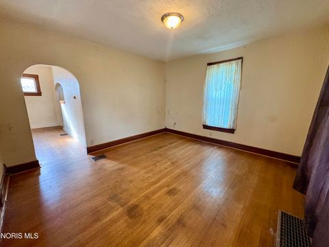 Tiny photo for 70 N Sandusky Street, Tiffin, OH 44883 (MLS # 10007643)