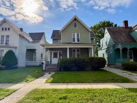Photo of 70 N Sandusky Street, Tiffin, OH 44883 (MLS # 10007643)
