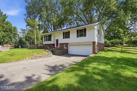 Tiny photo for 5154 Franciscan Boulevard, Sylvania, OH 43560 (MLS # 10013630)