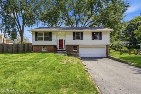 Photo of 5154 Franciscan Boulevard, Sylvania, OH 43560 (MLS # 10013630)