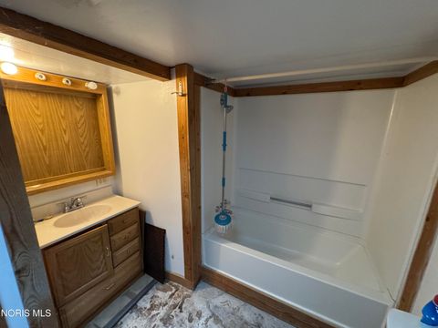 Tiny photo for 2046 Duchesse Drive, Oregon, OH 43616 (MLS # 10004700)