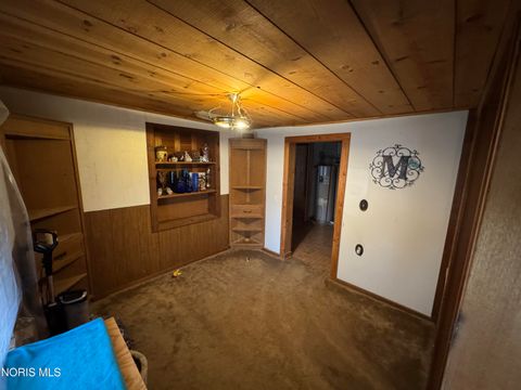 Tiny photo for 2046 Duchesse Drive, Oregon, OH 43616 (MLS # 10004700)