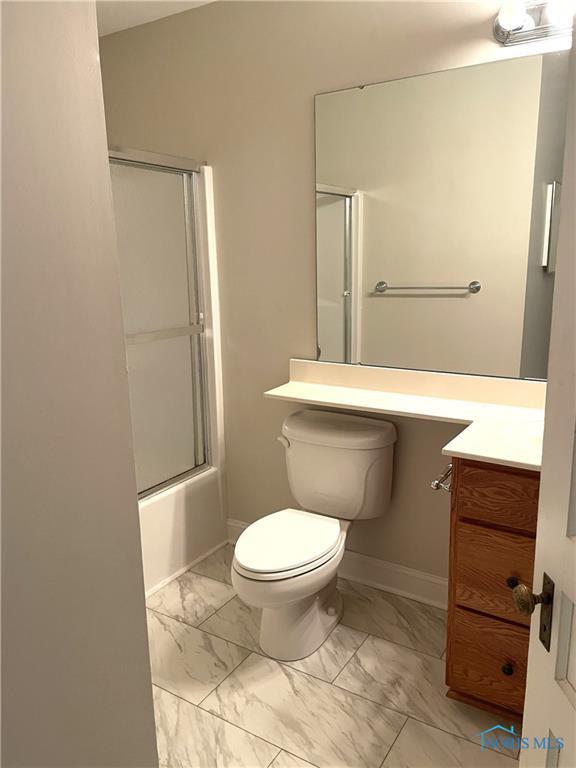 Findlay, Ohio 45840, United States, 2 Bedrooms Bedrooms, ,2 BathroomsBathrooms,Residential,Active,221624