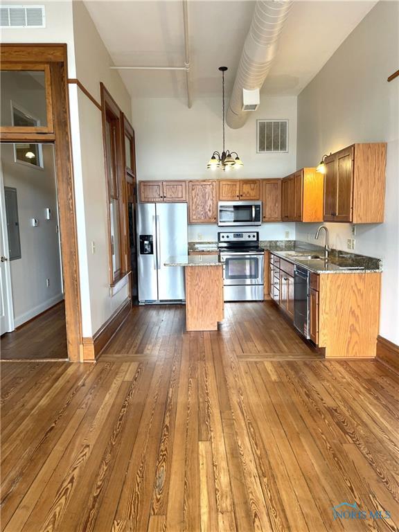 Findlay, Ohio 45840, United States, 2 Bedrooms Bedrooms, ,2 BathroomsBathrooms,Residential,Active,221624