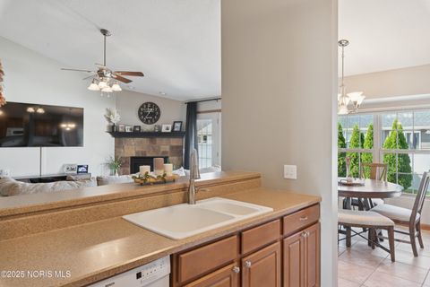 Tiny photo for 1119 Tara Oaks Drive, Findlay, OH 45840 (MLS # 10000145)