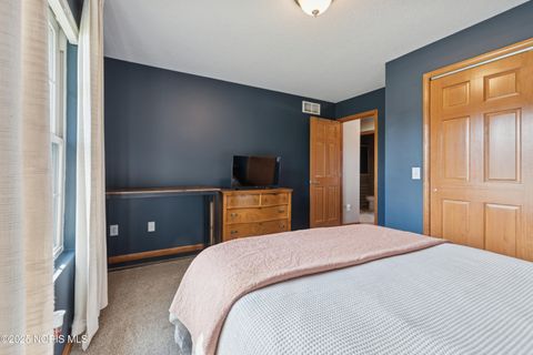 Tiny photo for 1119 Tara Oaks Drive, Findlay, OH 45840 (MLS # 10000145)