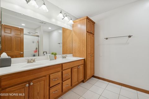 Tiny photo for 1119 Tara Oaks Drive, Findlay, OH 45840 (MLS # 10000145)