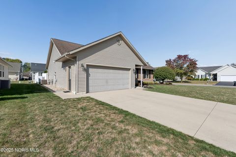 Tiny photo for 1119 Tara Oaks Drive, Findlay, OH 45840 (MLS # 10000145)