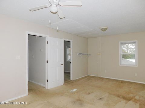 Tiny photo for 2906 Elmwood Drive, Sylvania, OH 43560 (MLS # 10000309)