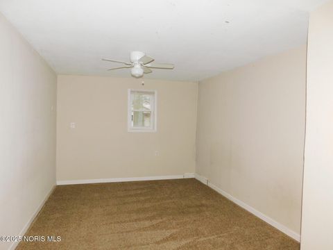 Tiny photo for 2906 Elmwood Drive, Sylvania, OH 43560 (MLS # 10000309)