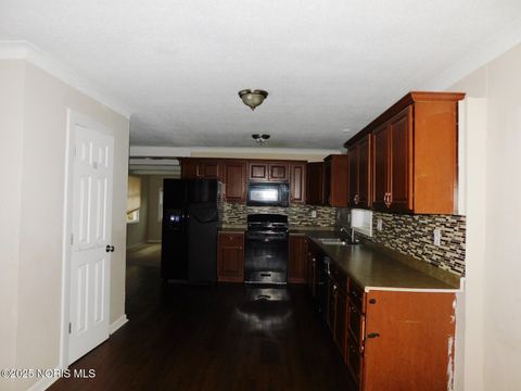 Tiny photo for 2906 Elmwood Drive, Sylvania, OH 43560 (MLS # 10000309)