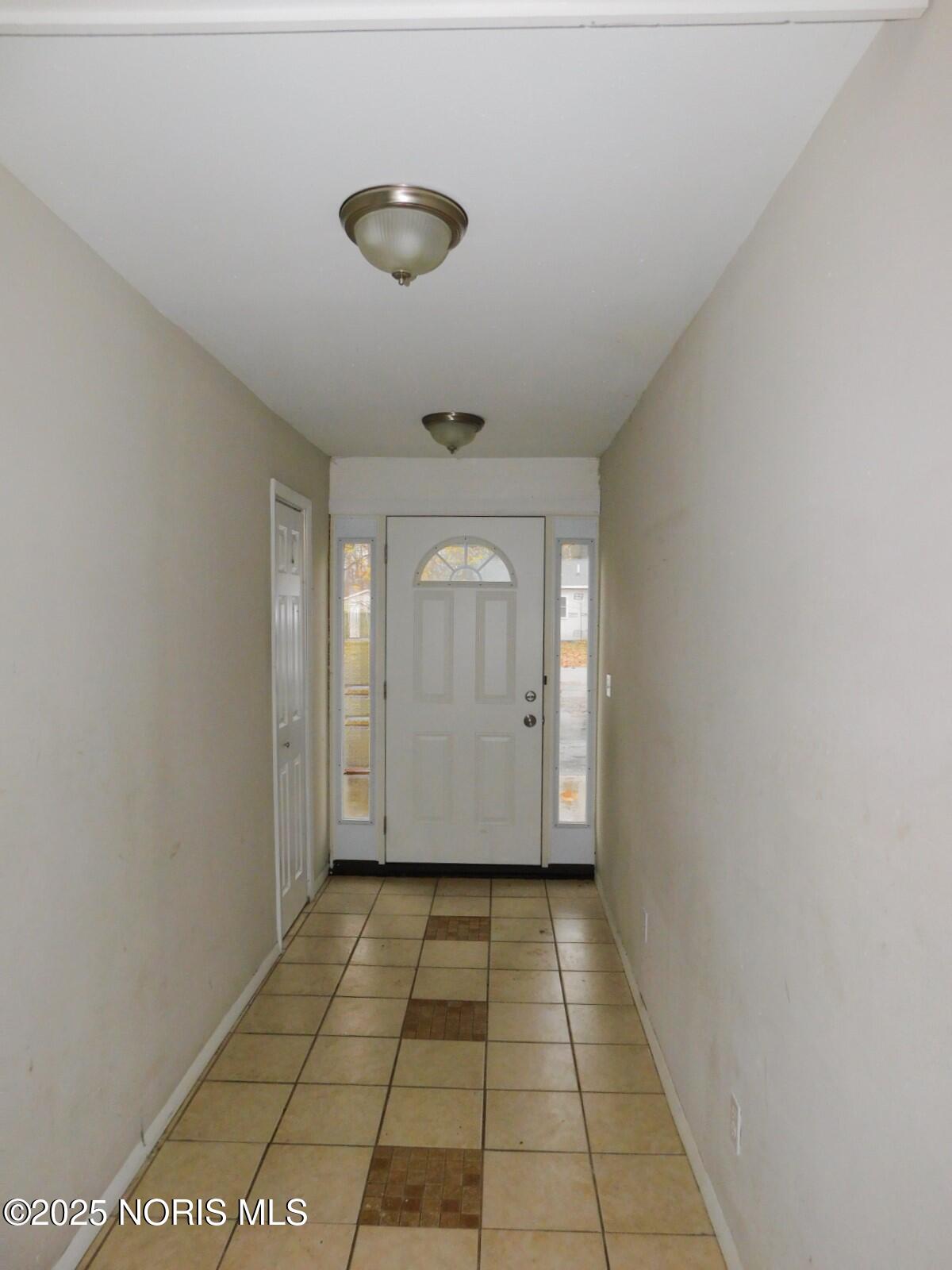 2906 Elmwood Drive