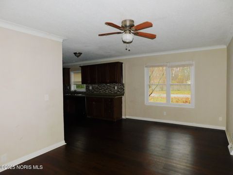 Tiny photo for 2906 Elmwood Drive, Sylvania, OH 43560 (MLS # 10000309)