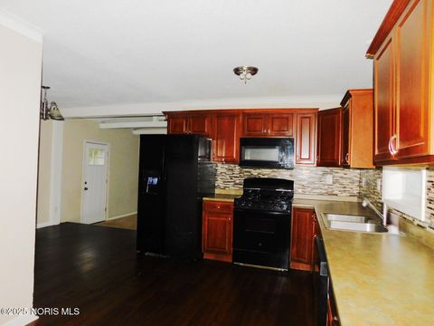 Tiny photo for 2906 Elmwood Drive, Sylvania, OH 43560 (MLS # 10000309)