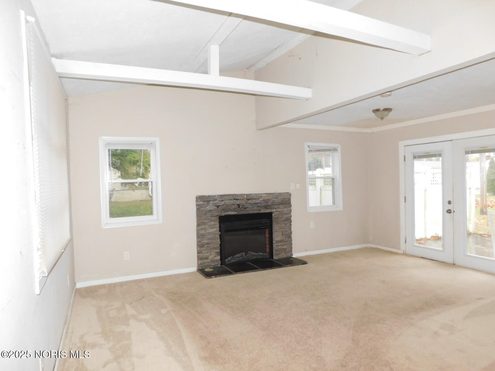 2906 Elmwood Drive
