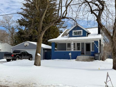 Photo of 5704 Harvest Lane, Toledo, OH 43623 (MLS # 10003928)