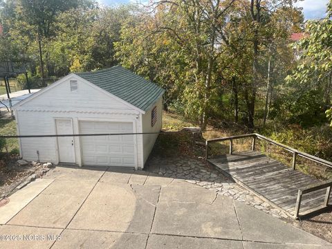 Tiny photo for 838 Wylie Avenue, Toledo, OH 43609 (MLS # 10000554)