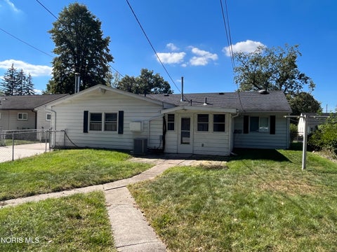 Tiny photo for 3206 Waldmar Road, Toledo, OH 43615 (MLS # 10014134)