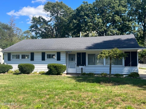 Homes For Sale - 3206 Waldmar Road<br/> Toledo, OH 43615