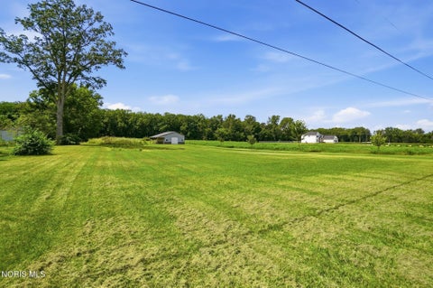 Tiny photo for 8772 Jeffers Road, Grand Rapids, OH 43522 (MLS # 10012290)