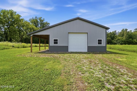 Tiny photo for 8772 Jeffers Road, Grand Rapids, OH 43522 (MLS # 10012290)