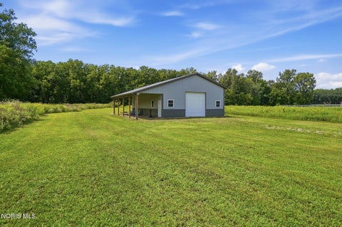 Tiny photo for 8772 Jeffers Road, Grand Rapids, OH 43522 (MLS # 10012290)