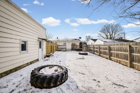 Tiny photo for 528 Rector Avenue, Findlay, OH 45840 (MLS # 10002790)