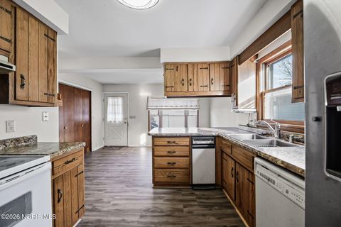 Tiny photo for 528 Rector Avenue, Findlay, OH 45840 (MLS # 10002790)