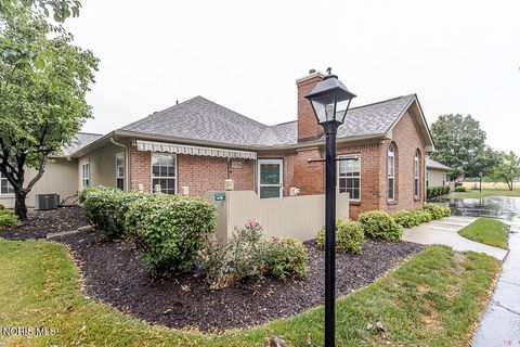 Photo of 3516 Bayberry Place, Oregon, OH 43616 (MLS # 10010183)
