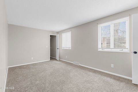 Tiny photo for 5310 Turnberry Lane, Sylvania, OH 43560 (MLS # 10005472)