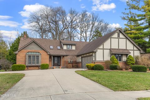 Photo of 5310 Turnberry Lane, Sylvania, OH 43560 (MLS # 10005472)