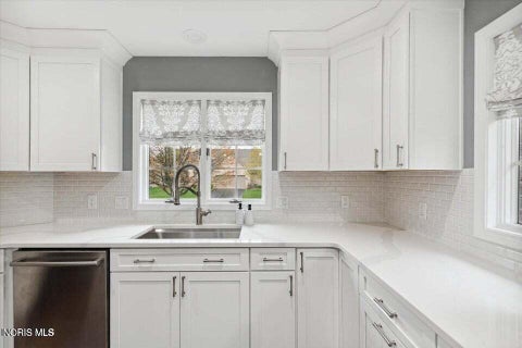 Tiny photo for 7431 Country Commons Lane, Sylvania, OH 43560 (MLS # 10012532)