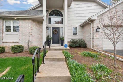 Tiny photo for 7431 Country Commons Lane, Sylvania, OH 43560 (MLS # 10012532)