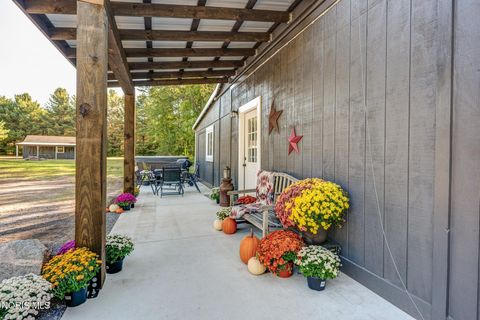 Tiny photo for 330 County Road 2, Liberty Center, OH 43532 (MLS # 10005424)