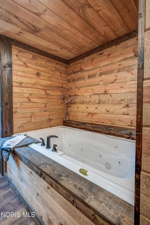 Tiny photo for 330 County Road 2, Liberty Center, OH 43532 (MLS # 10005424)