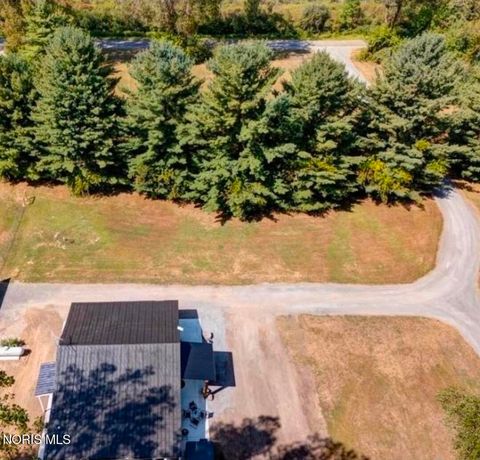 Tiny photo for 330 County Road 2, Liberty Center, OH 43532 (MLS # 10005424)