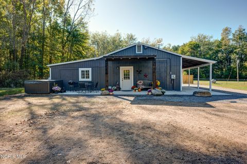 Tiny photo for 330 County Road 2, Liberty Center, OH 43532 (MLS # 10005424)