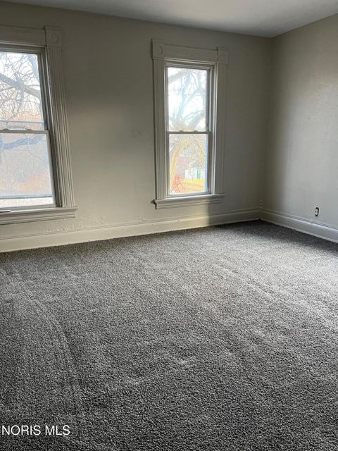 Tiny photo for 148 Gibbons Street, Toledo, OH 43609 (MLS # 10005564)