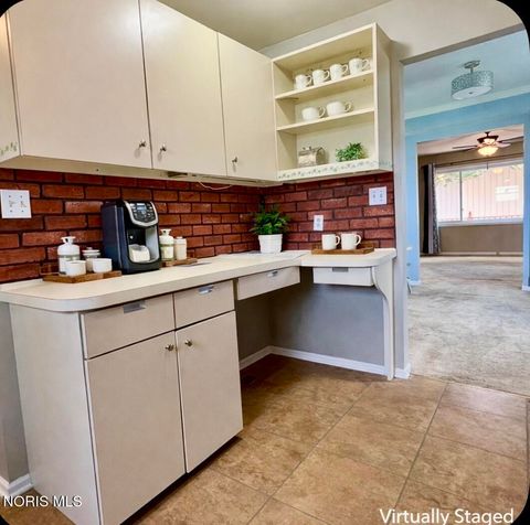 Tiny photo for 2630 7th Street #Apt B, Maumee, OH 43537 (MLS # 10006568)