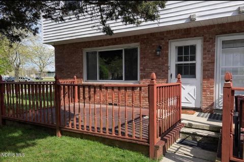 Tiny photo for 2630 7th Street #Apt B, Maumee, OH 43537 (MLS # 10006568)