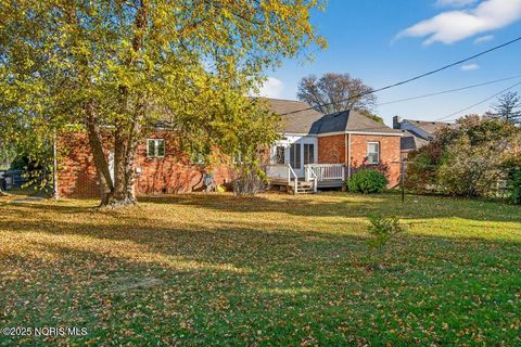Tiny photo for 2855 Castleton Avenue, Toledo, OH 43613 (MLS # 10000848)