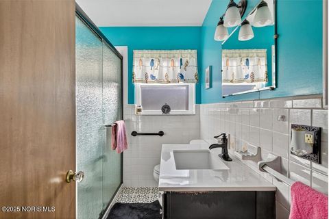 Tiny photo for 2855 Castleton Avenue, Toledo, OH 43613 (MLS # 10000848)