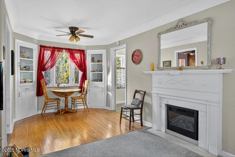 Tiny photo for 2855 Castleton Avenue, Toledo, OH 43613 (MLS # 10000848)