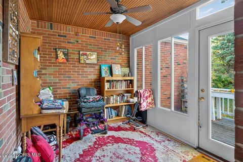 Tiny photo for 2855 Castleton Avenue, Toledo, OH 43613 (MLS # 10000848)